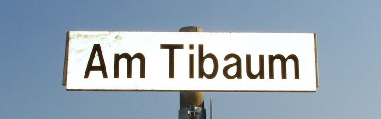 Straßenschild Am Tibaum