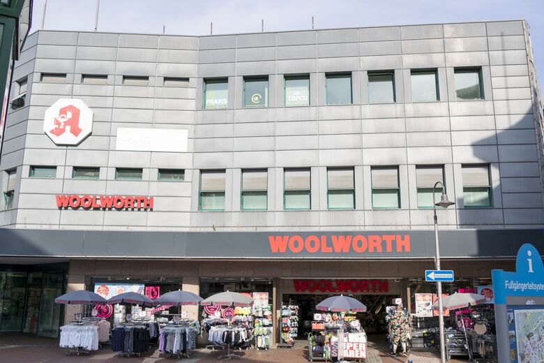 Woolworth (2024)