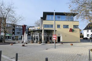 Brasserie Gelateria Di Vinti01.jpg