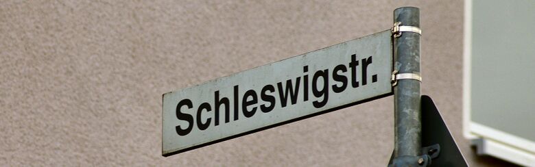 Straßenschild Schleswigstraße