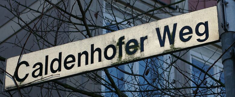 Straßenschild Caldenhofer Weg