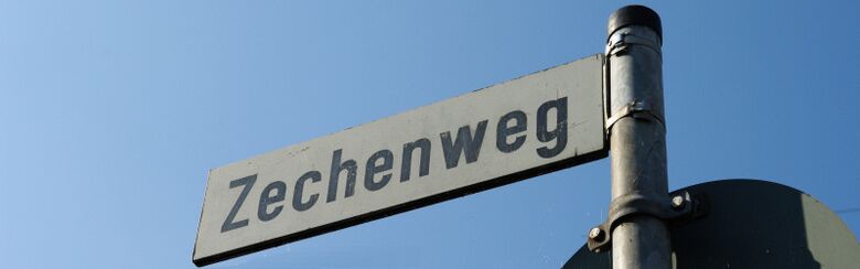 Straßenschild Zechenweg