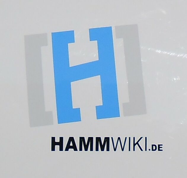 Datei:SAM 0340 autoaufkleber wiki logo.jpg