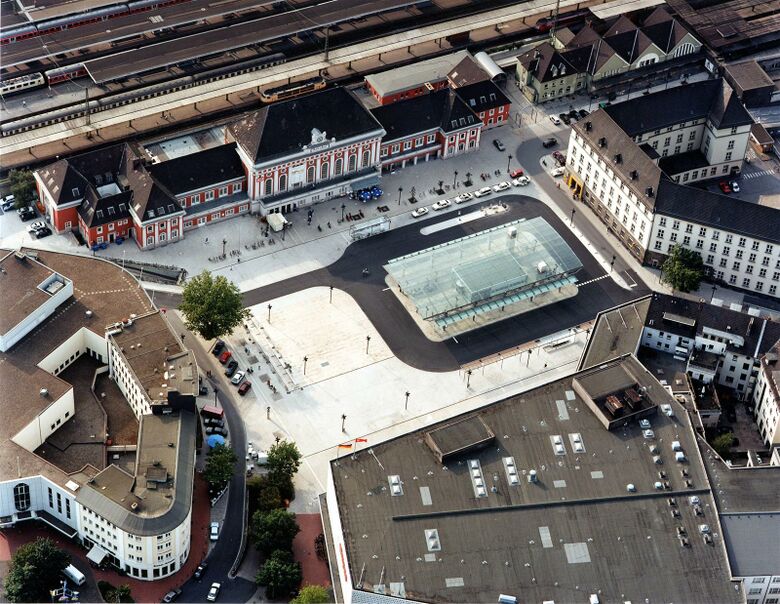 Willy-Brandt-Platz aus der Luft